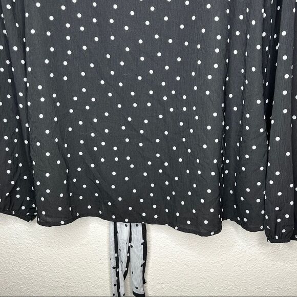 Ava Polka Dot Top - Picture 3 of 7